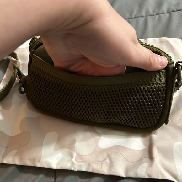 Dagne Dover Mara phone Sling Crossbody in Dark Moss NWOT - Picture 3 of 7